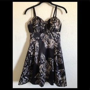 GUESS Semi Formal Dress